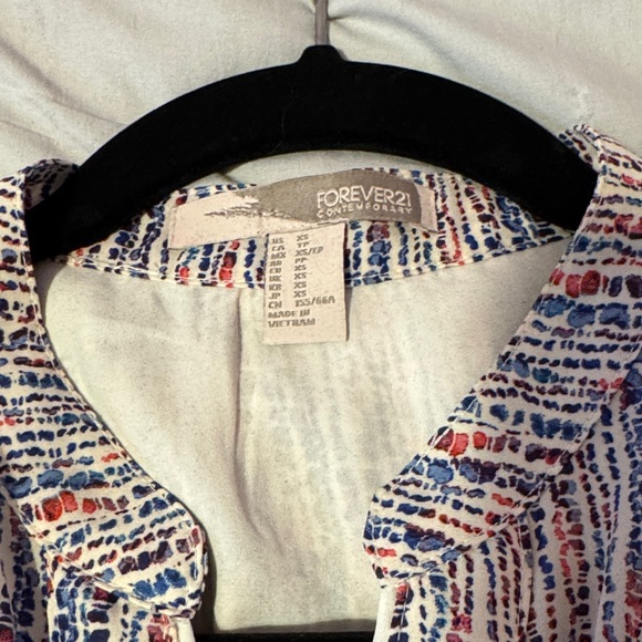Forever 21 Multicolor Patterned Top - Picture 2 of 2